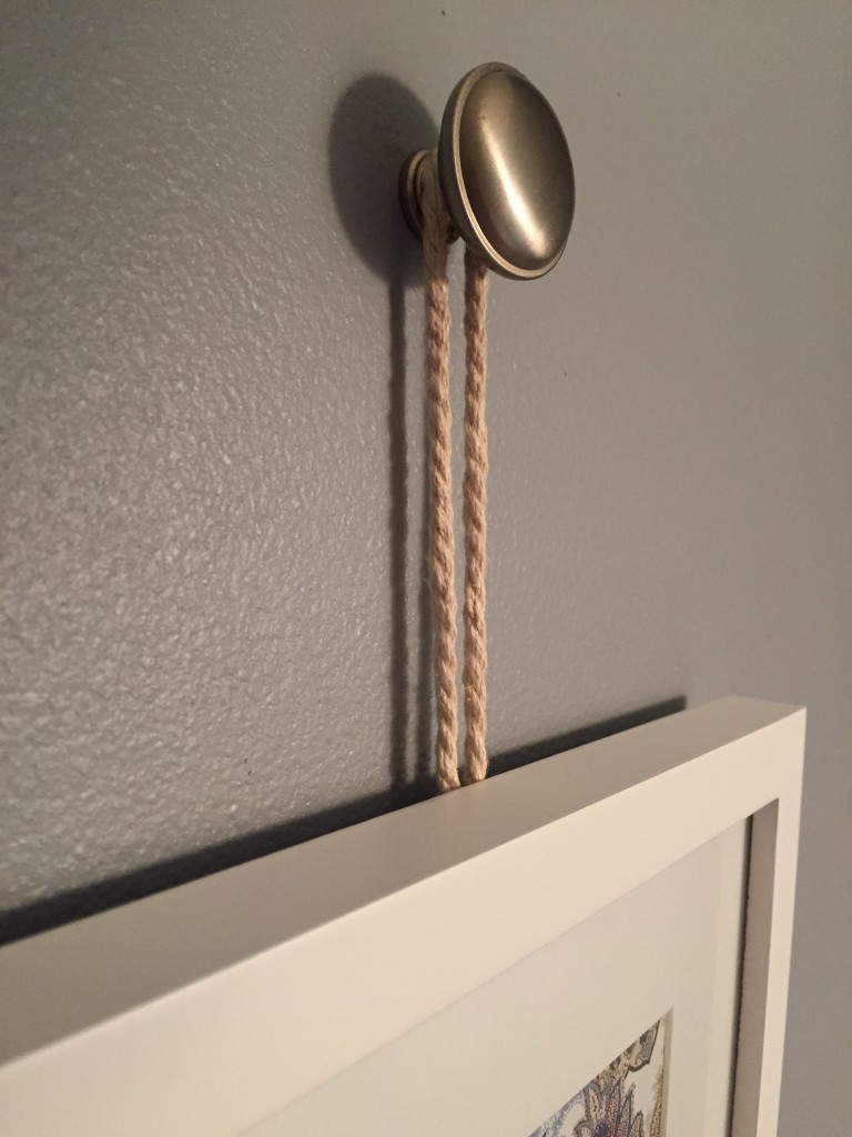 Hanging Frames from Knobs